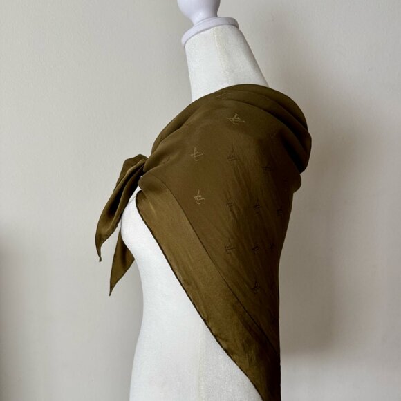 [SOLD] Authentic Louis Vuitton Silk Scarf - Picture 8 of 13